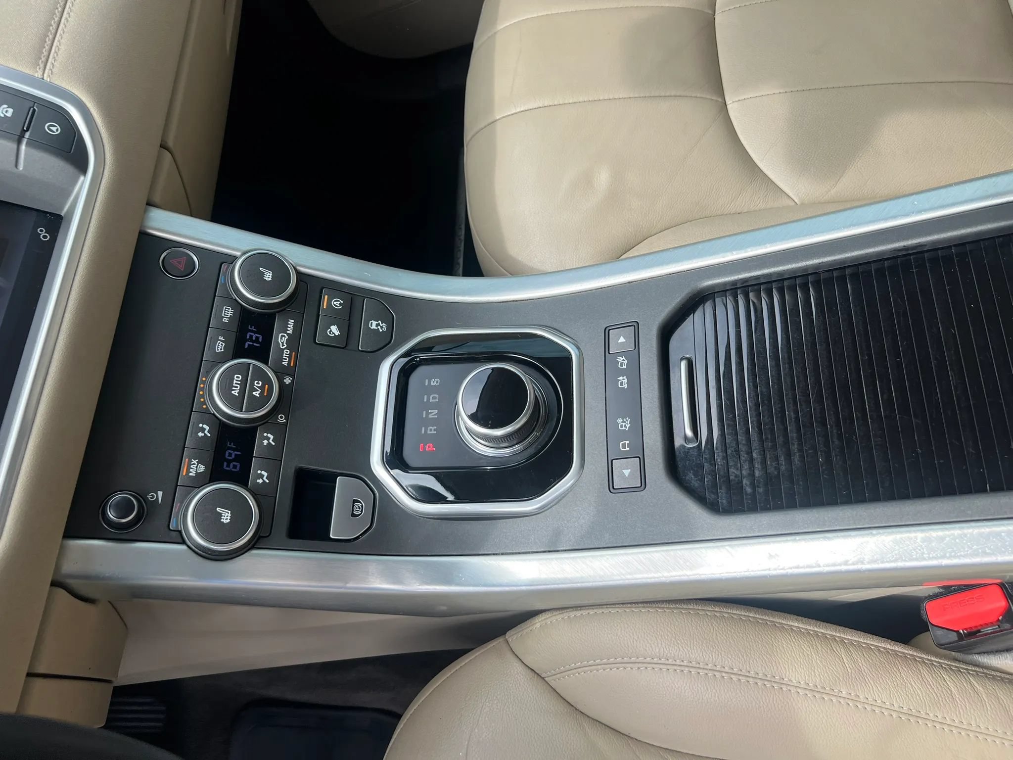 Used 2017 Land Rover Range Rover Evoque SE Premium AWD/4WD image 15