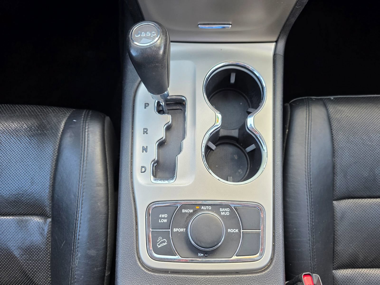 Used 2013 Jeep Grand Cherokee Limited w/ Luxury Group II AWD/4WD image 18