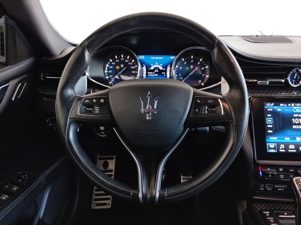 Used 2020 Maserati Quattroporte S GranSport Q4 AWD/4WD image 25