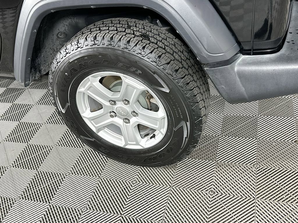 Certified 2019 Jeep Wrangler Sport image 41