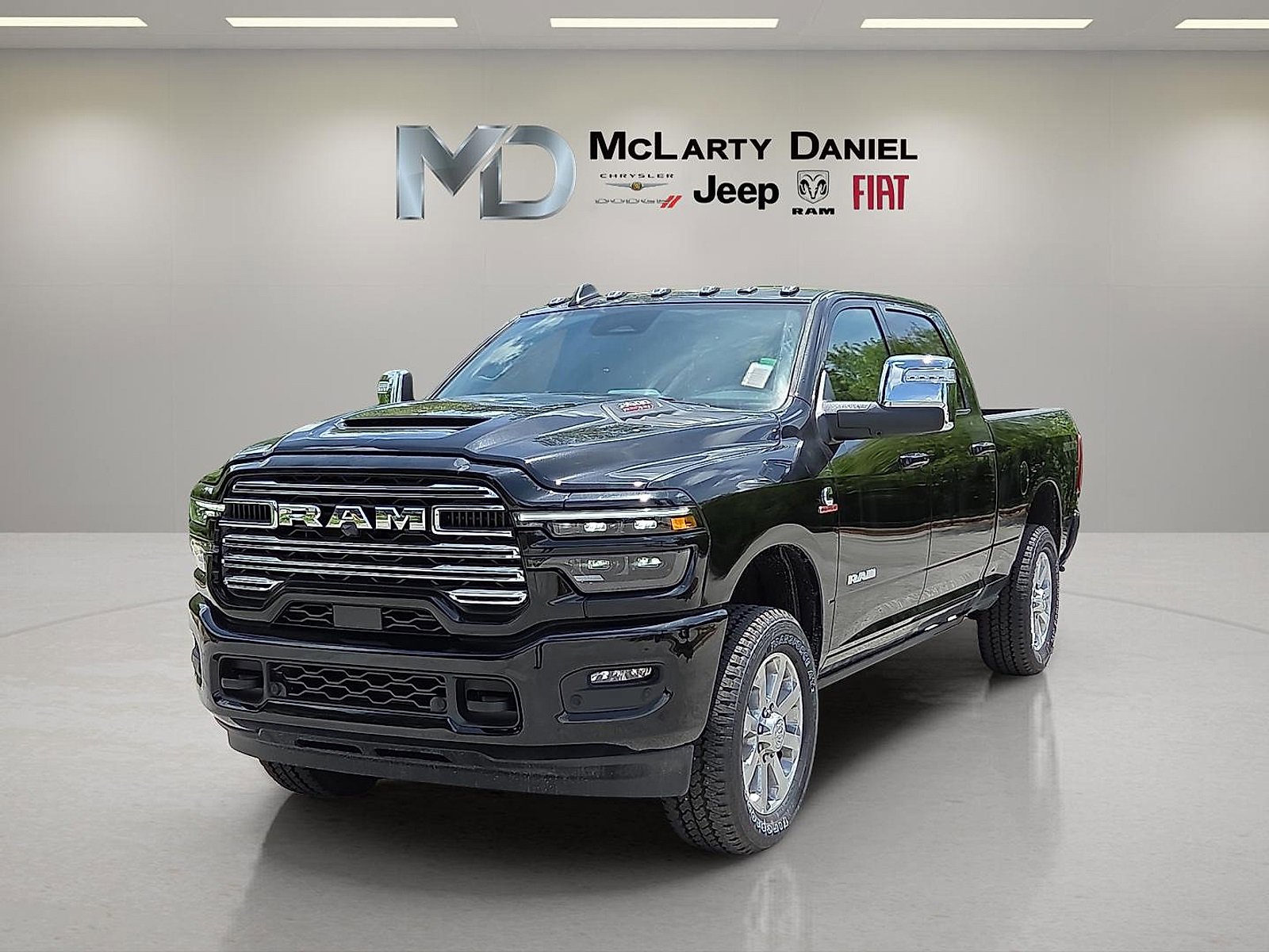 New 2025 RAM 2500 Laramie image 2