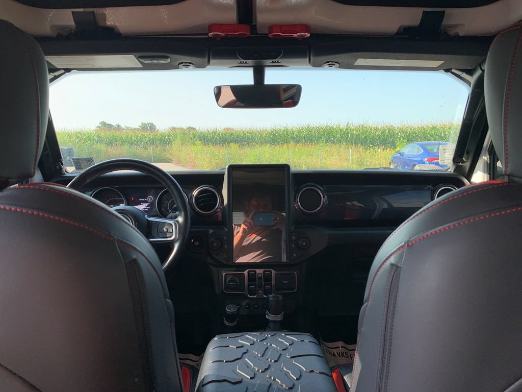 Used 2021 Jeep Wrangler Unlimited Sahara AWD/4WD image 18