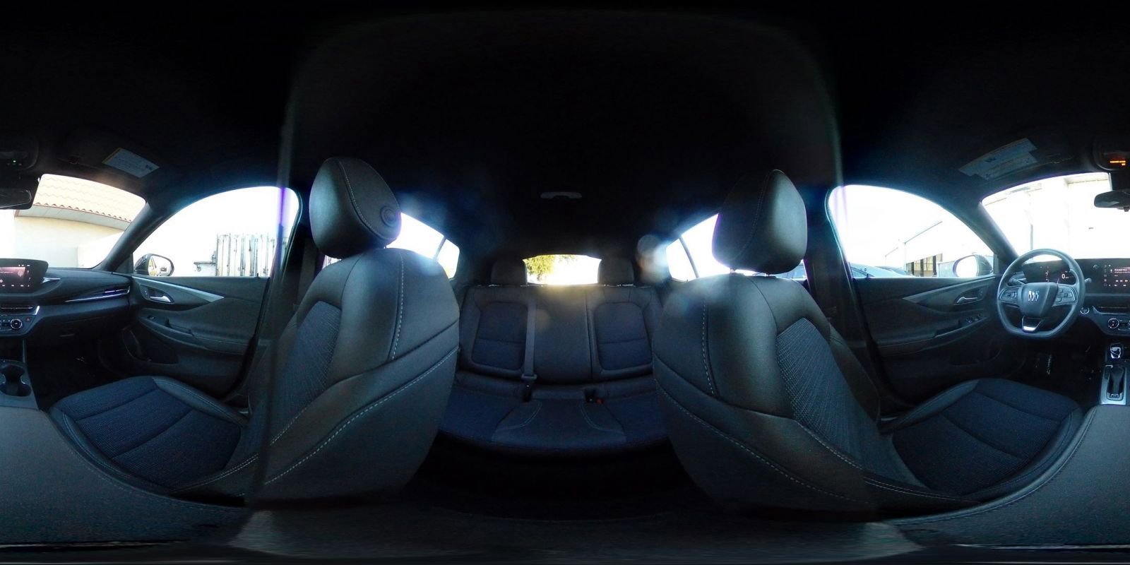 Used 2025 Buick Envista Preferred image 40