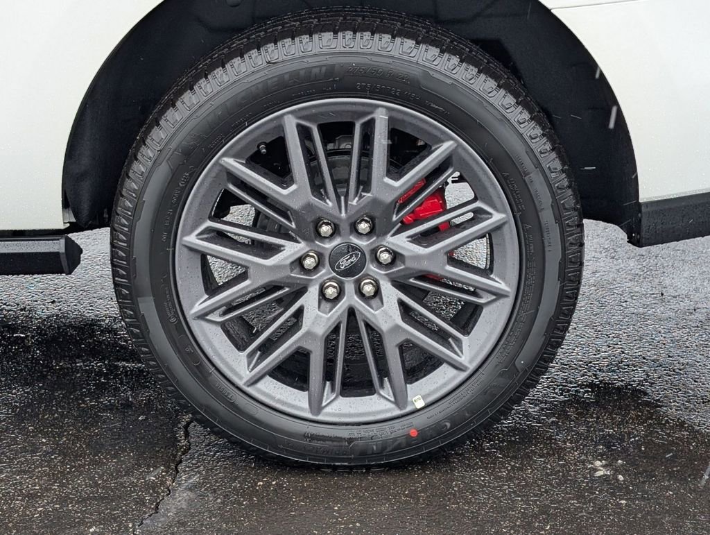 New 2025 Ford Expedition Platinum w/ Stealth Performance Package image 17