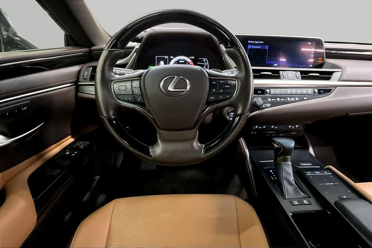 Used 2019 Lexus ES 300h w/ Premium Package FWD image 5