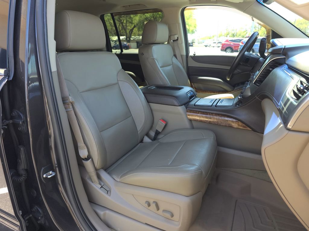 Used 2016 Chevrolet Suburban LTZ AWD/4WD image 15