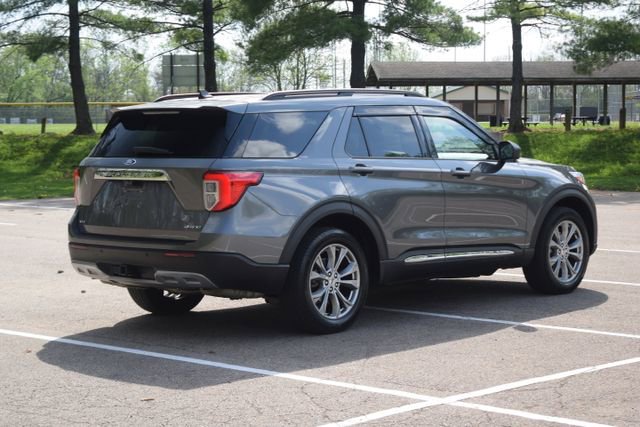 Used 2023 Ford Explorer XLT w/ Equipment Group 202A AWD/4WD image 27