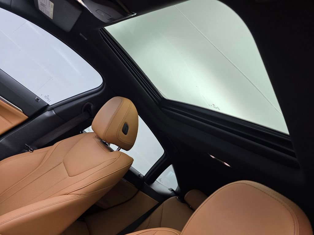 Used 2024 BMW i4 eDrive35 w/ Convenience Package image 12