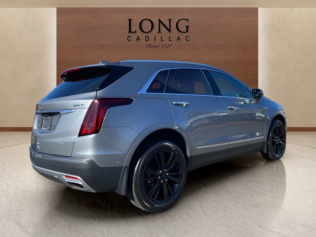 Used 2023 Cadillac XT5 Premium Luxury w/ Technology Package AWD/4WD image 5