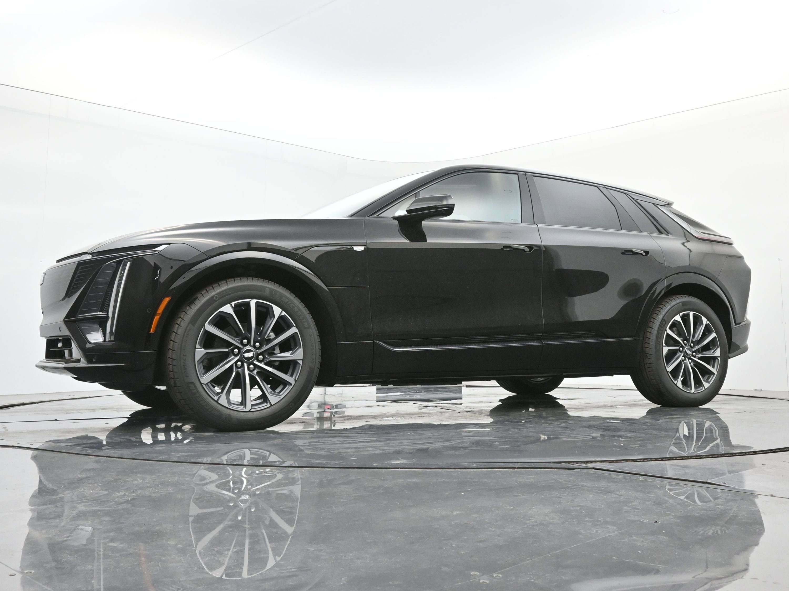 New 2025 Cadillac Lyriq Sport image 16