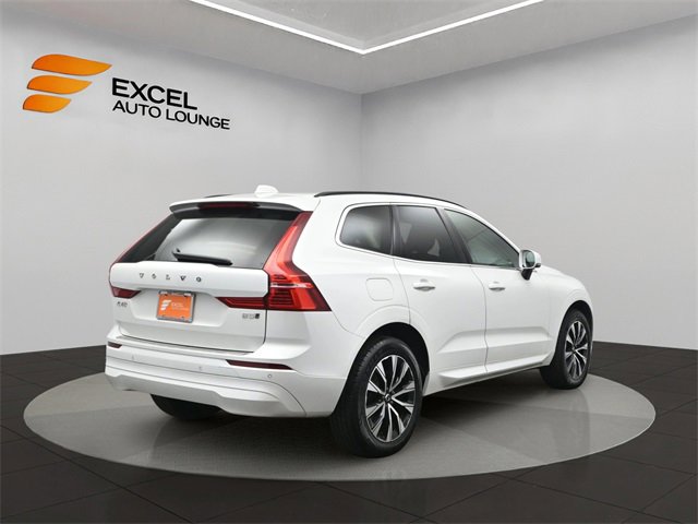 Used 2023 Volvo XC60 B5 Core image 5