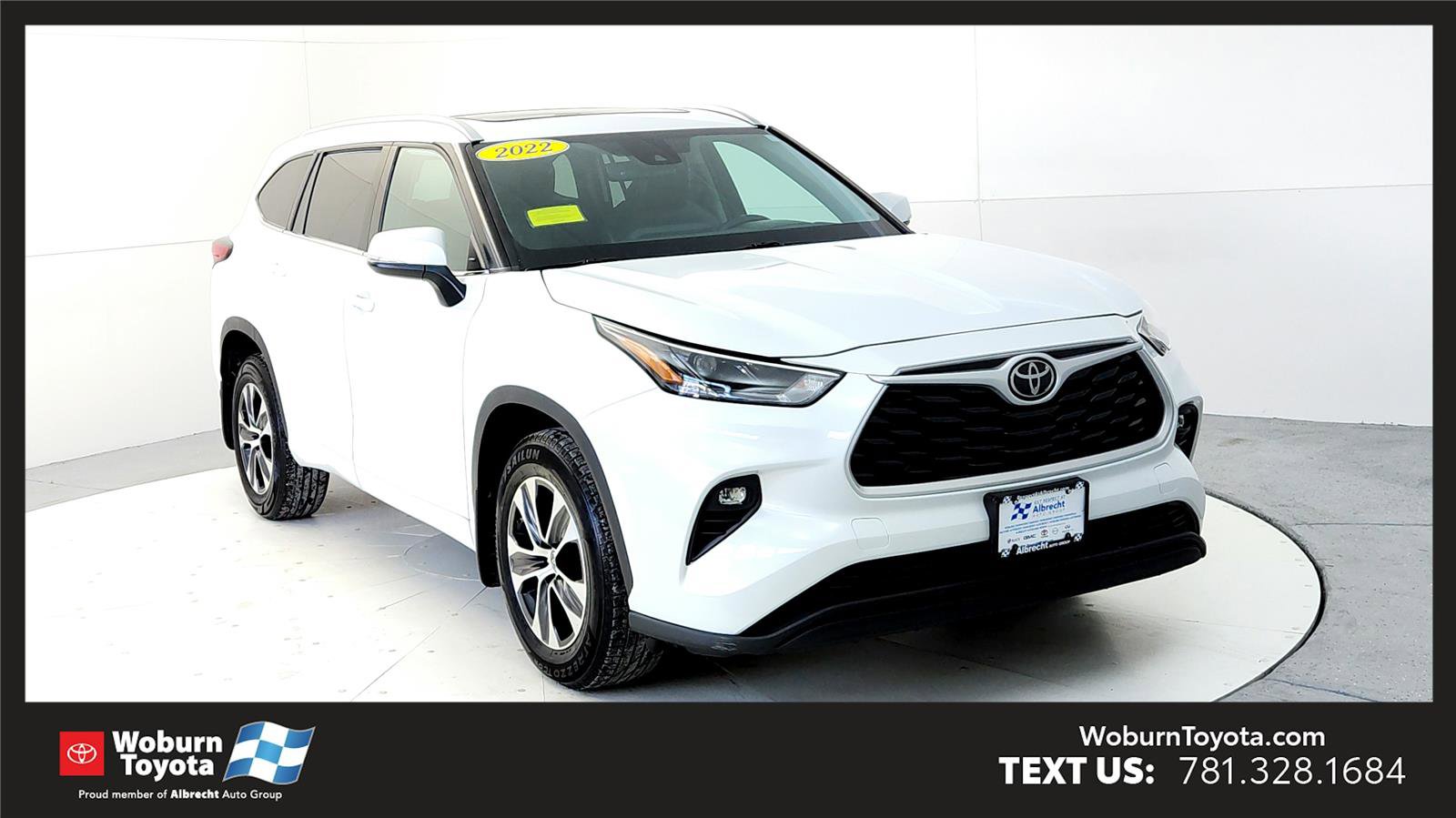 Certified 2022 Toyota Highlander XLE image 1