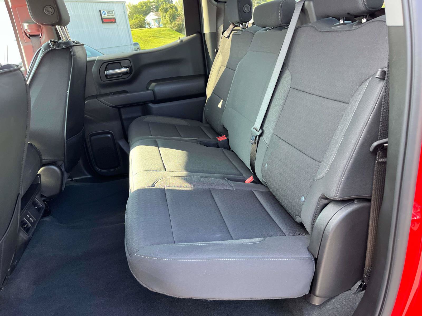Used 2026 Chevrolet Silverado 1500 Custom Trail Boss w/ LPO, Dark Essentials Package AWD/4WD image 19