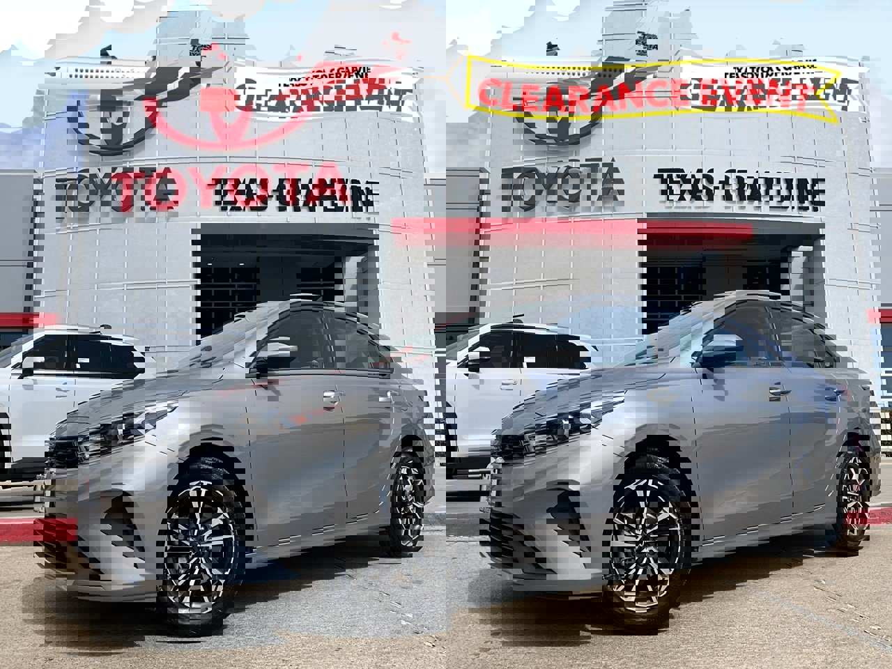 Used 2024 Kia Forte LXS