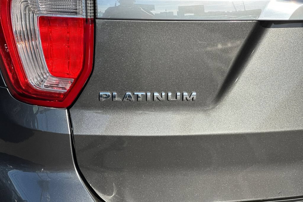 Used 2018 Ford Explorer Platinum AWD/4WD image 30