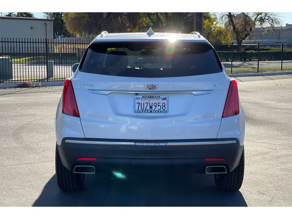 Used 2017 Cadillac XT5 Luxury w/ Driver Awareness Package image 5