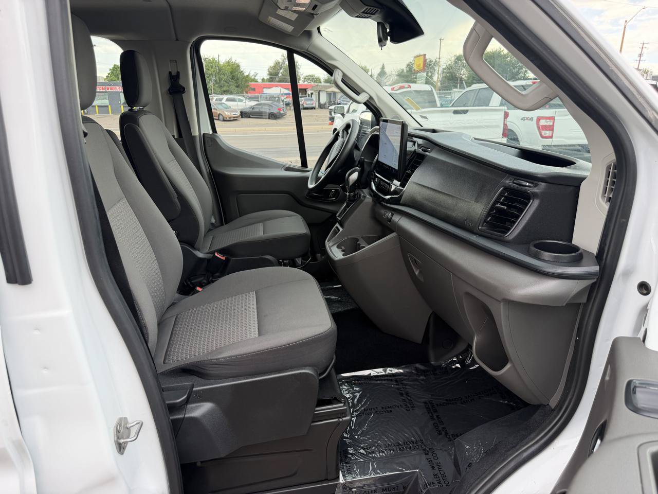 Used 2024 Ford Transit 350 XLT RWD image 28