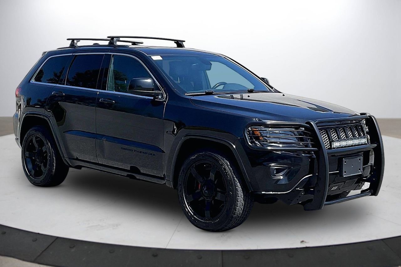 Used 2015 Jeep Grand Cherokee Altitude AWD/4WD image 2