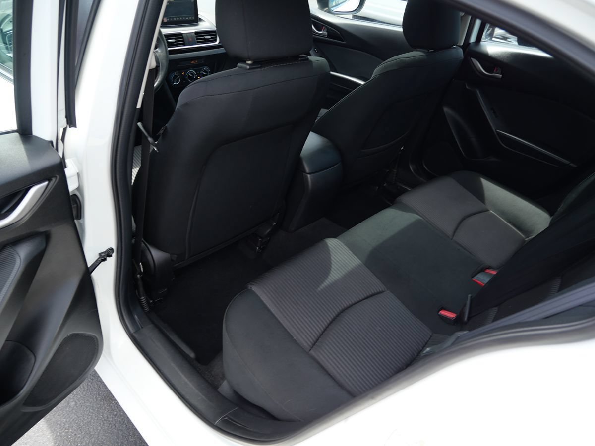 Used 2016 MAZDA MAZDA3 i Touring FWD image 17