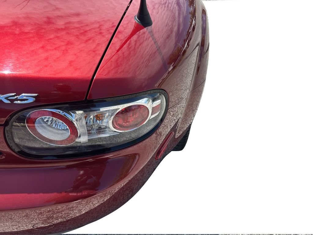 Used 2006 MAZDA MX-5 Miata Grand Touring RWD image 30