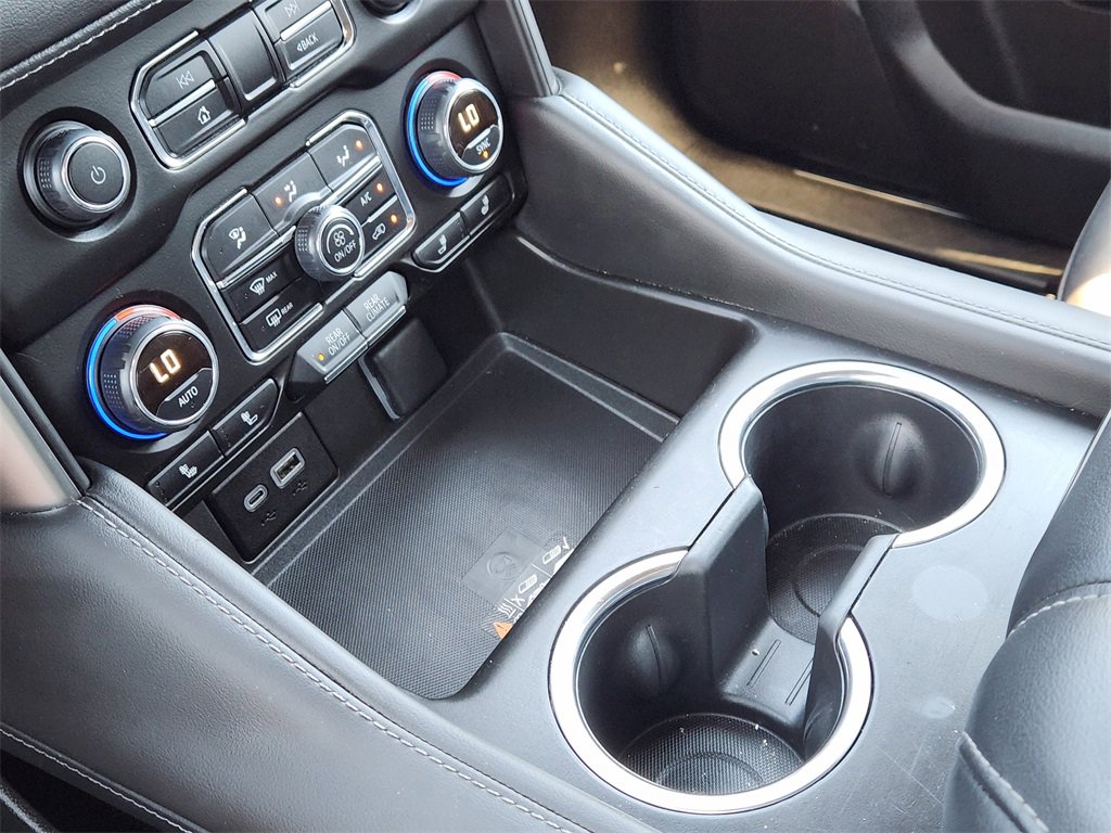 Used 2024 Chevrolet Suburban LT image 21