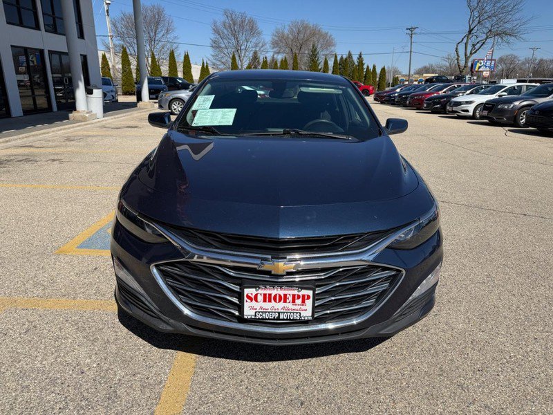 Used 2020 Chevrolet Malibu LT FWD image 2