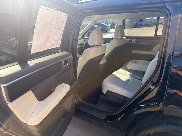 Used 2026 Hyundai Santa Fe SEL AWD/4WD image 16