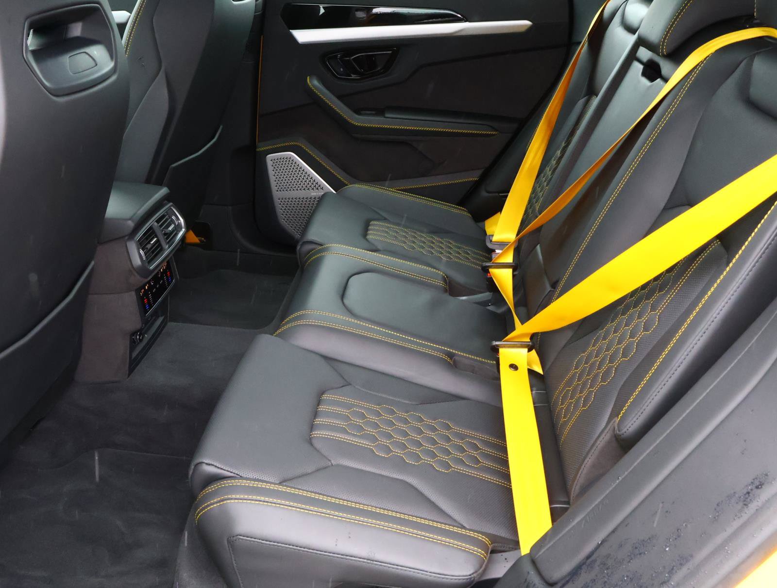 Used 2025 Lamborghini Urus SE AWD/4WD image 21