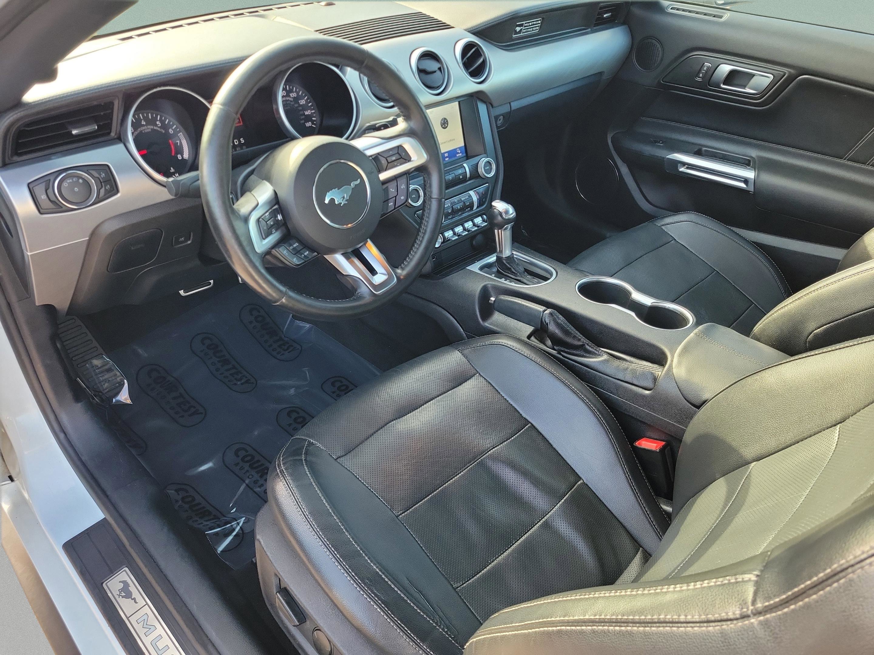 Used 2020 Ford Mustang Premium image 13