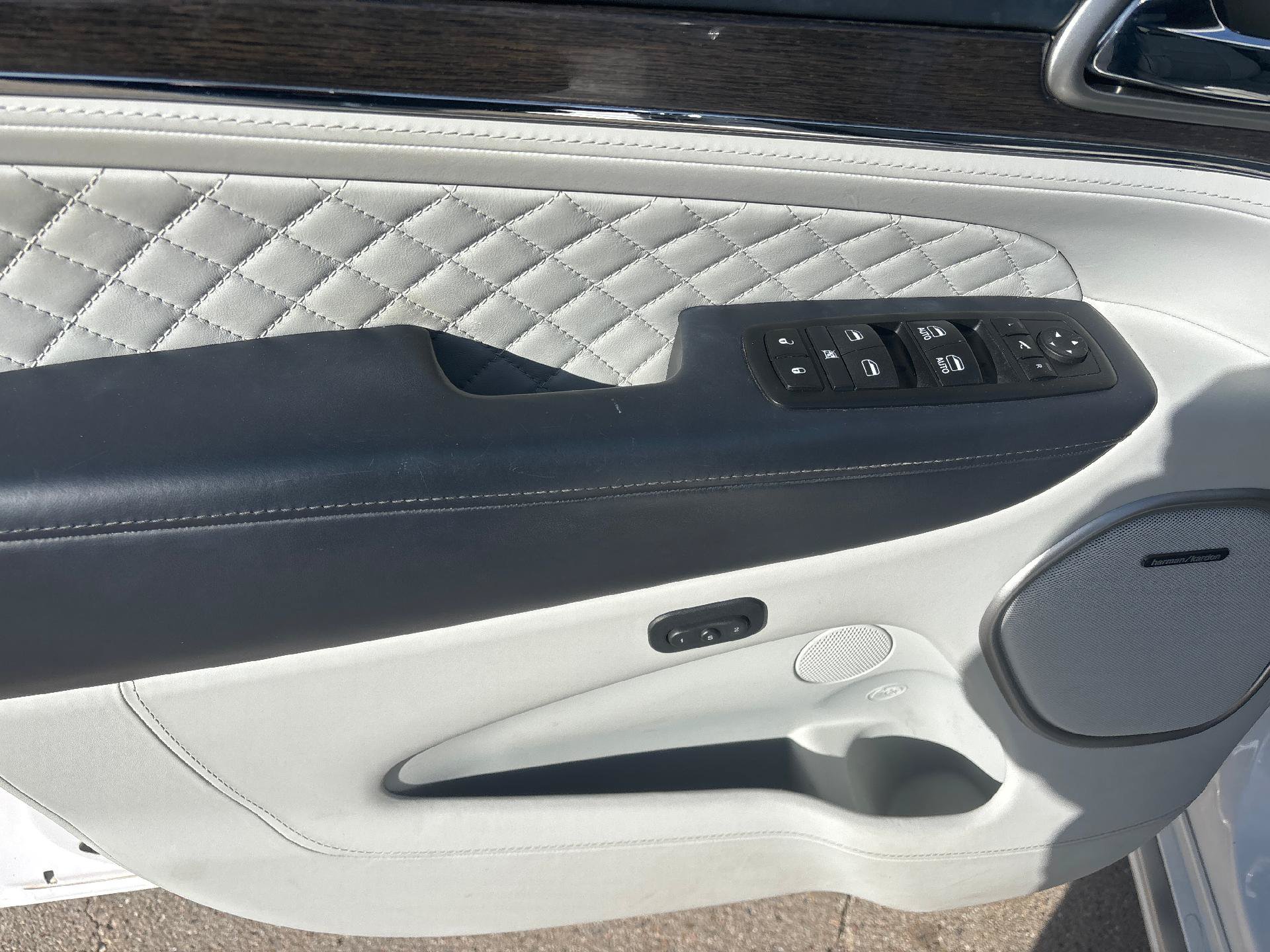 Used 2017 Jeep Grand Cherokee Summit AWD/4WD image 13