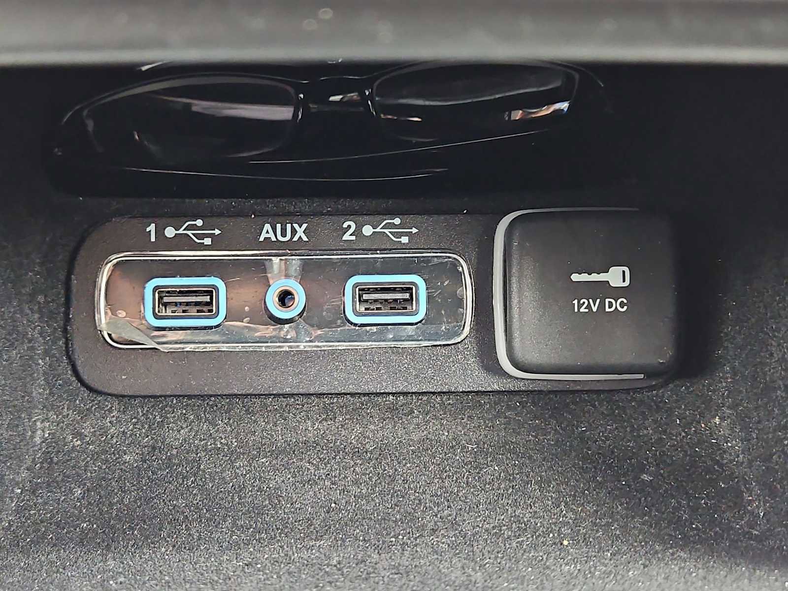 Used 2022 Jeep Grand Cherokee Limited image 47