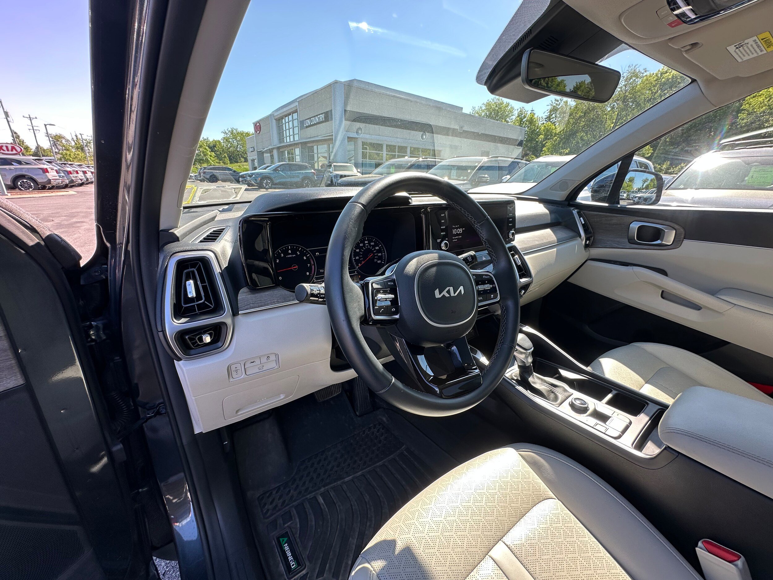 Used 2023 Kia Sorento X-Line EX AWD/4WD image 30