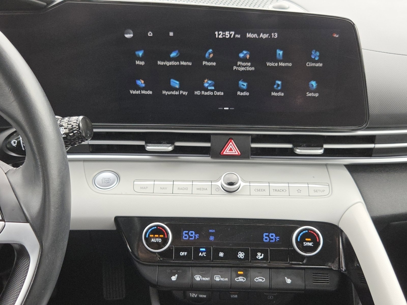 Used 2021 Hyundai Elantra Limited image 32