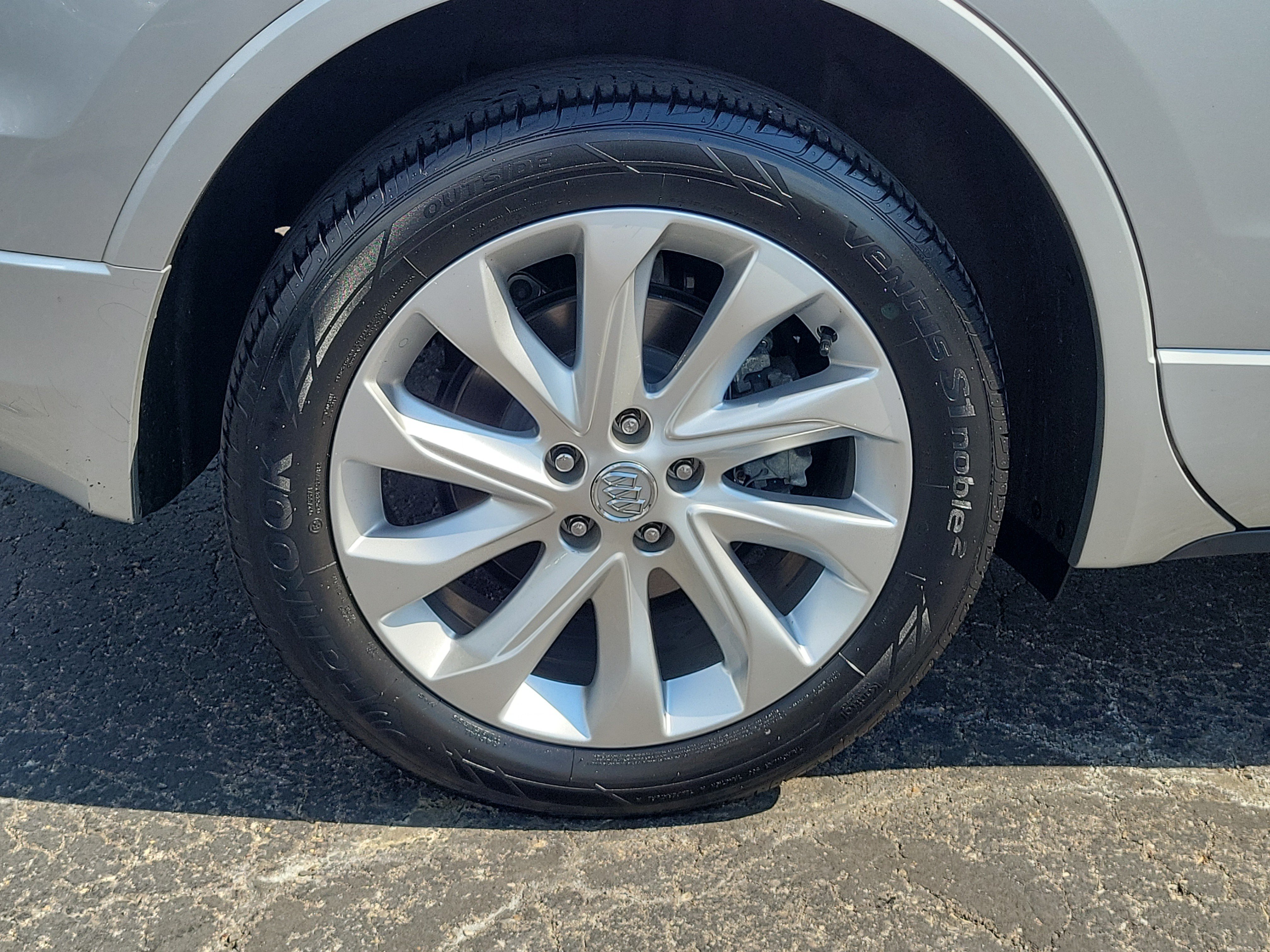 Used 2017 Buick Envision Premium AWD/4WD image 5