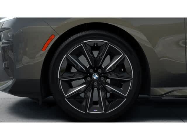 New 2026 BMW 760i xDrive w/ Executive Package AWD/4WD image 7