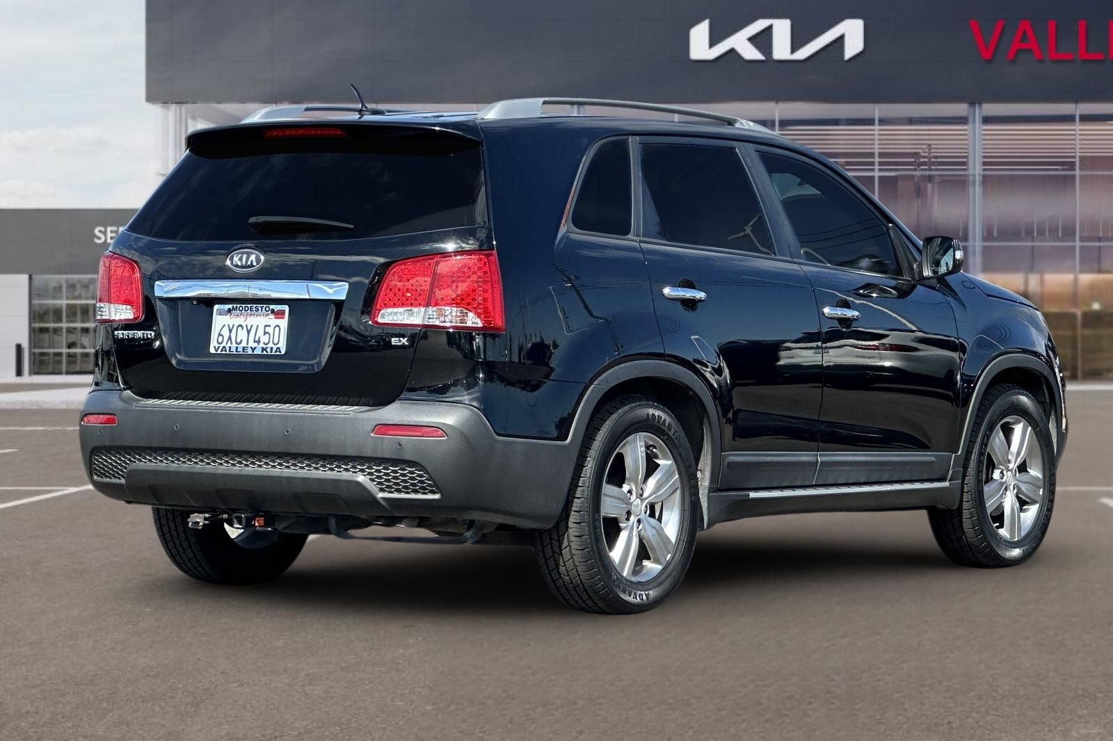 Used 2013 Kia Sorento EX w/ Premium Plus Pkg FWD image 4