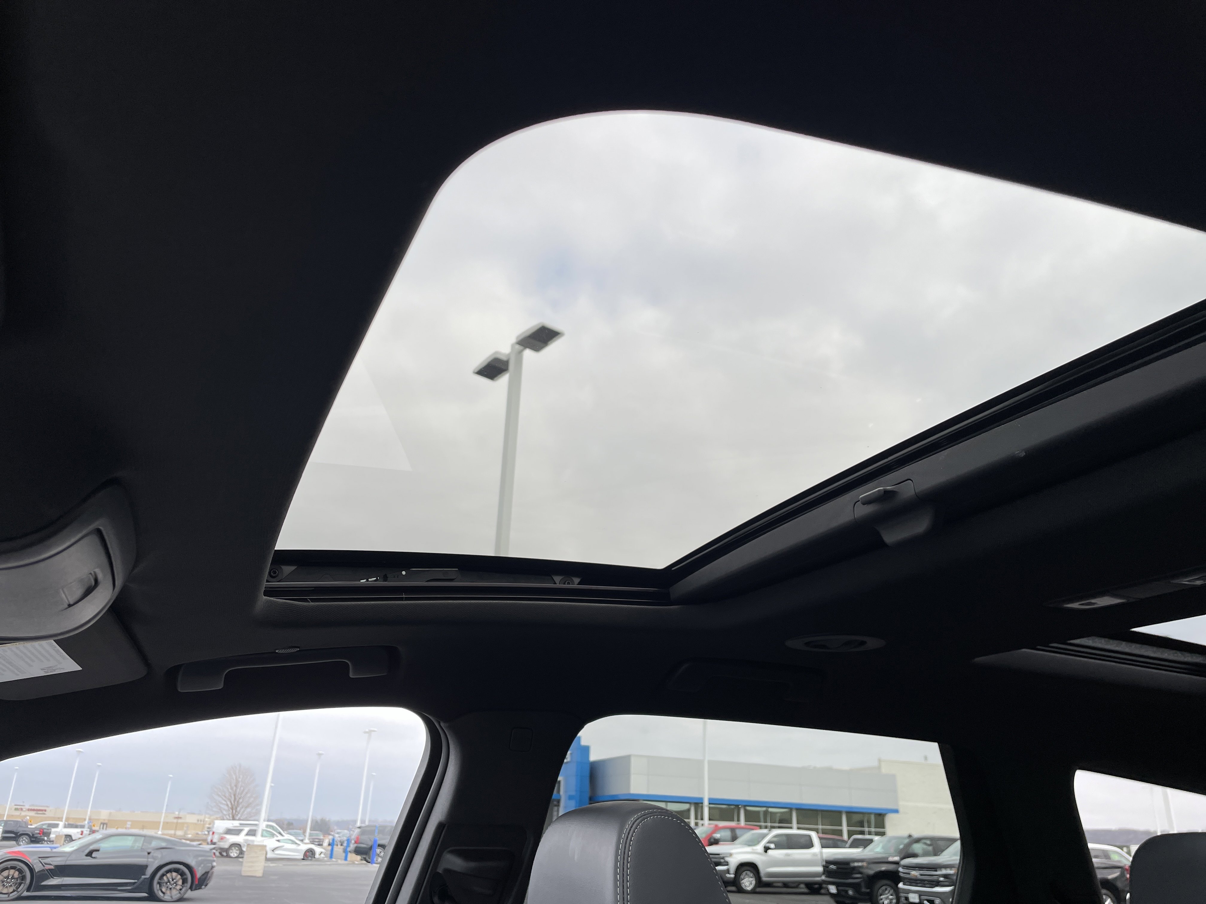 Used 2023 Buick Enclave Essence w/ Experience Buick Package image 16