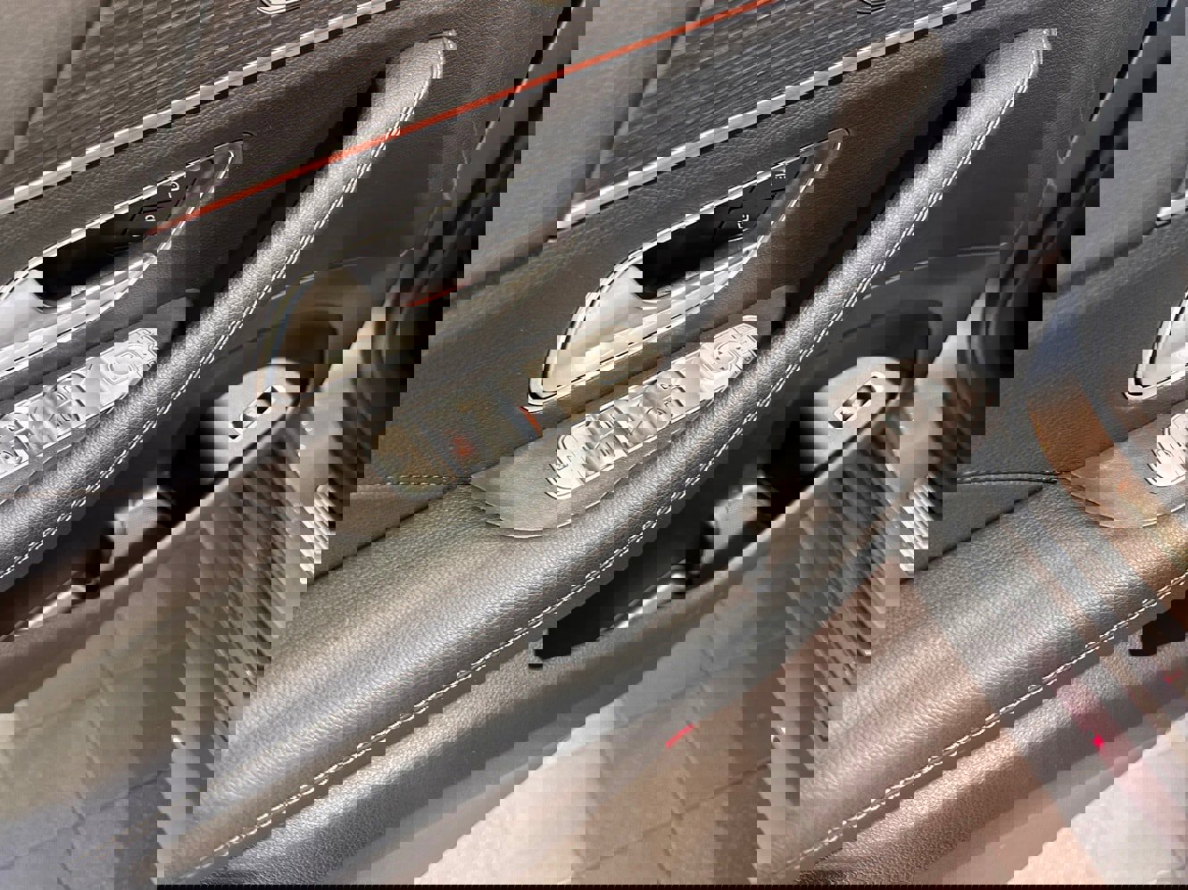 Used 2025 Mercedes-Benz GLE 580 4MATIC image 13