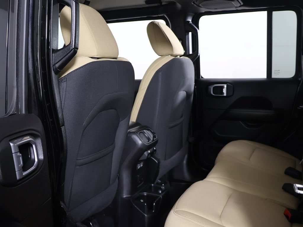 Used 2021 Jeep Wrangler Unlimited Sahara AWD/4WD image 25