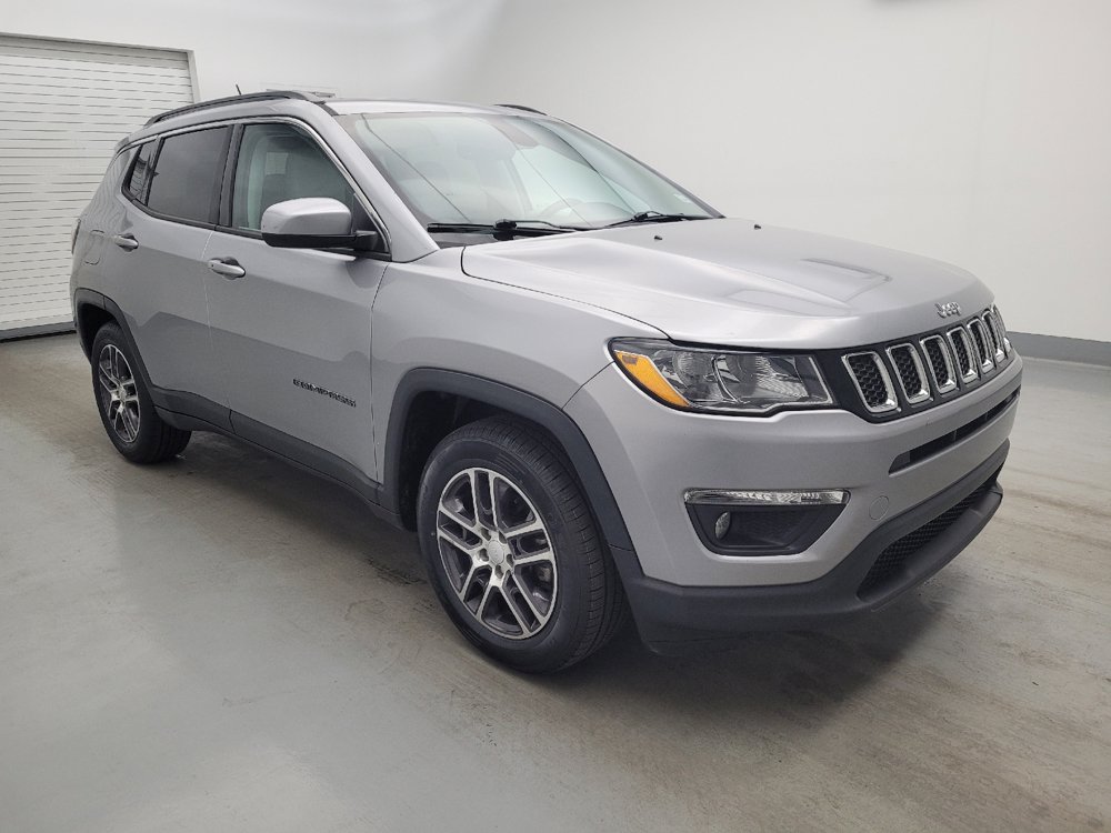 Used 2019 Jeep Compass Latitude w/ Popular Equipment Group FWD image 11