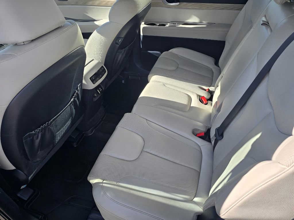 Used 2022 Hyundai Palisade SEL w/ 8P Bench Seat Package AWD/4WD image 23