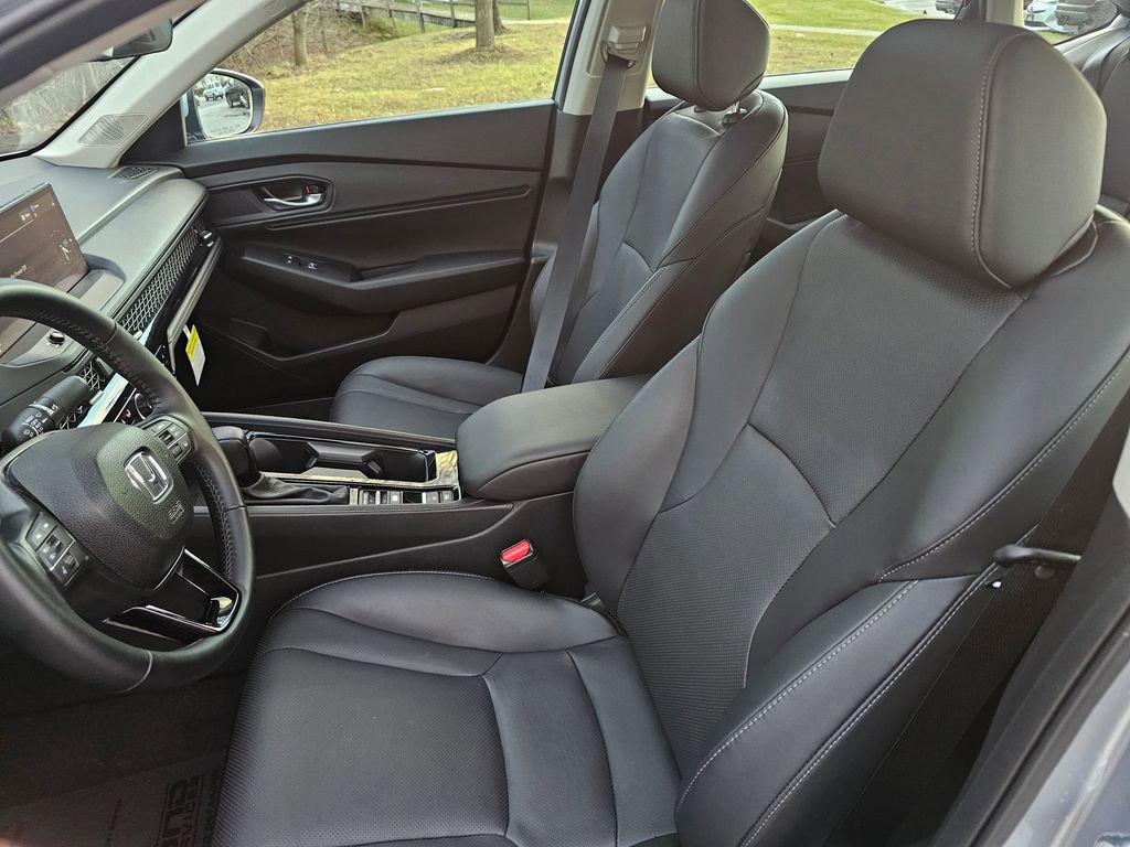 Used 2025 Honda Accord EX-L image 16
