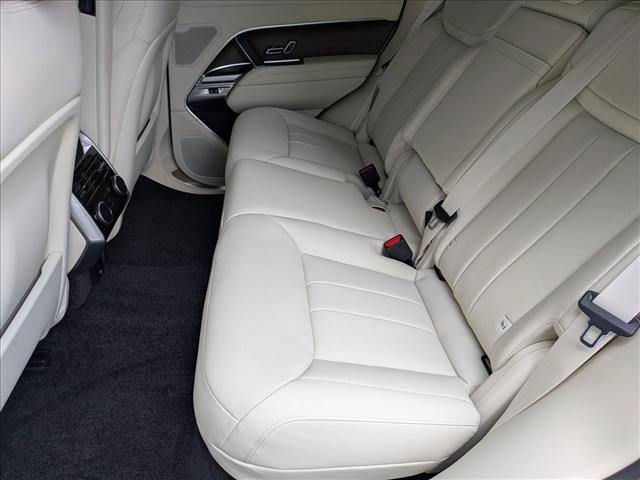 New 2026 Land Rover Range Rover SE AWD/4WD image 15