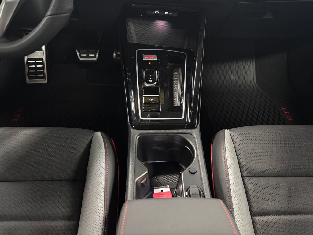 New 2025 Volkswagen GTI Autobahn image 24
