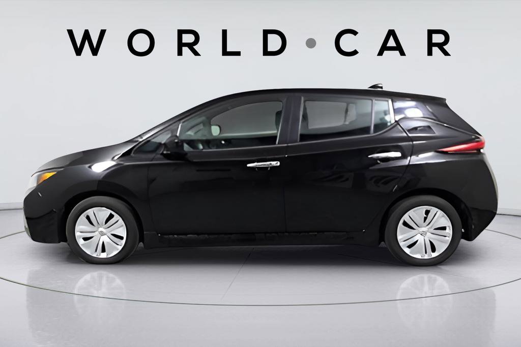 Used 2025 Nissan Leaf S image 4