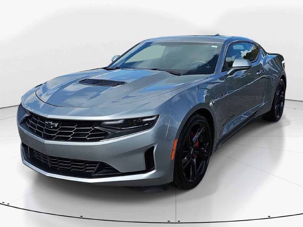 Used 2024 Chevrolet Camaro LT w/ Technology Package RWD image 11