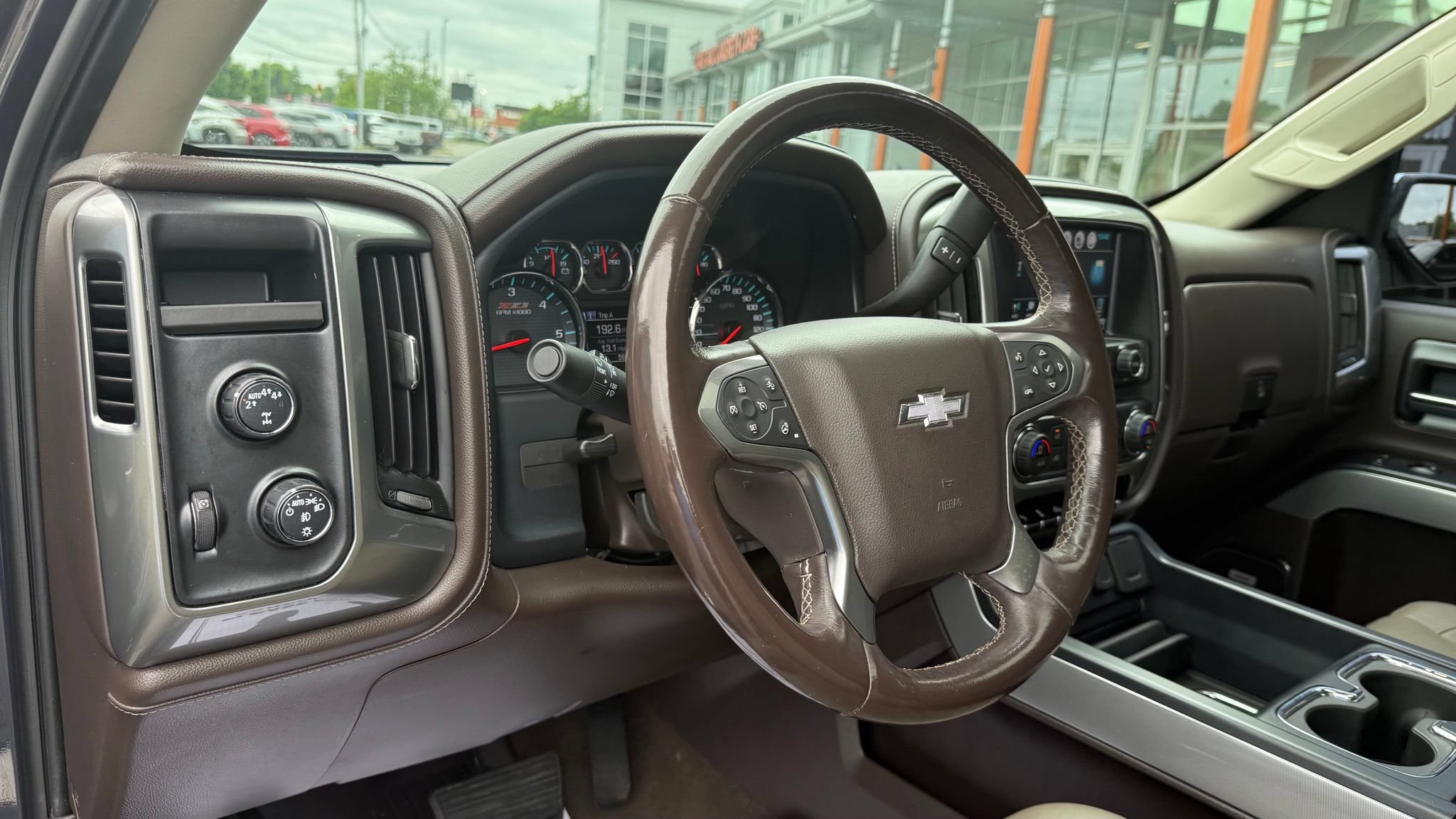 Used 2018 Chevrolet Silverado 1500 LTZ Z71 w/ Centennial Edition AWD/4WD image 46