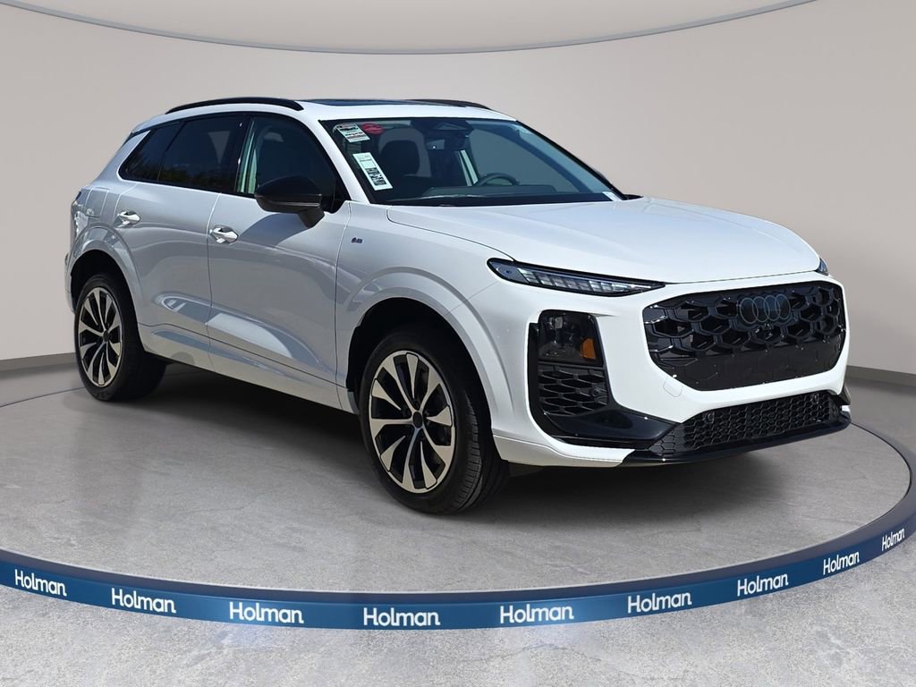 New 2026 Audi Q3 quattro 2.0T AWD/4WD image 3