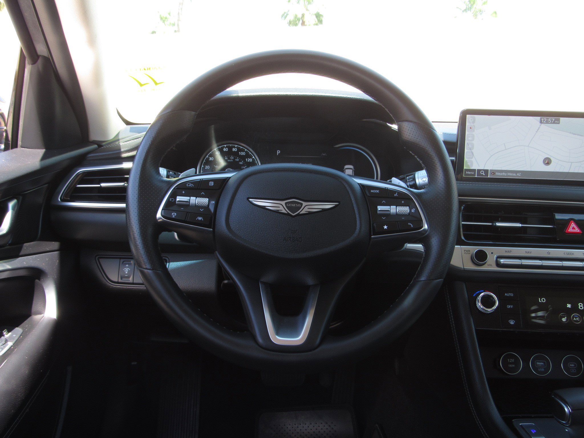 Used 2025 Genesis G70 2.5T image 21