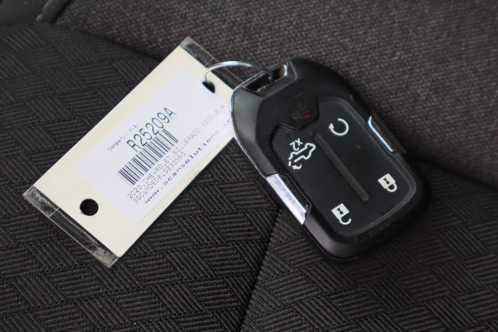 Used 2020 Chevrolet Silverado 1500 LT w/ All-Star Edition image 30